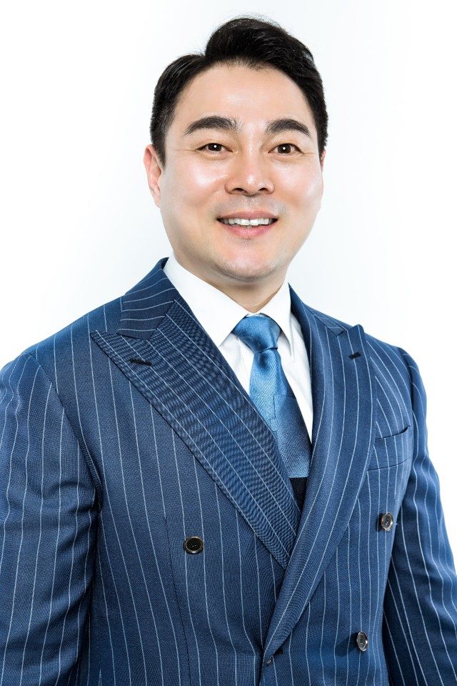 김준수 주임교수